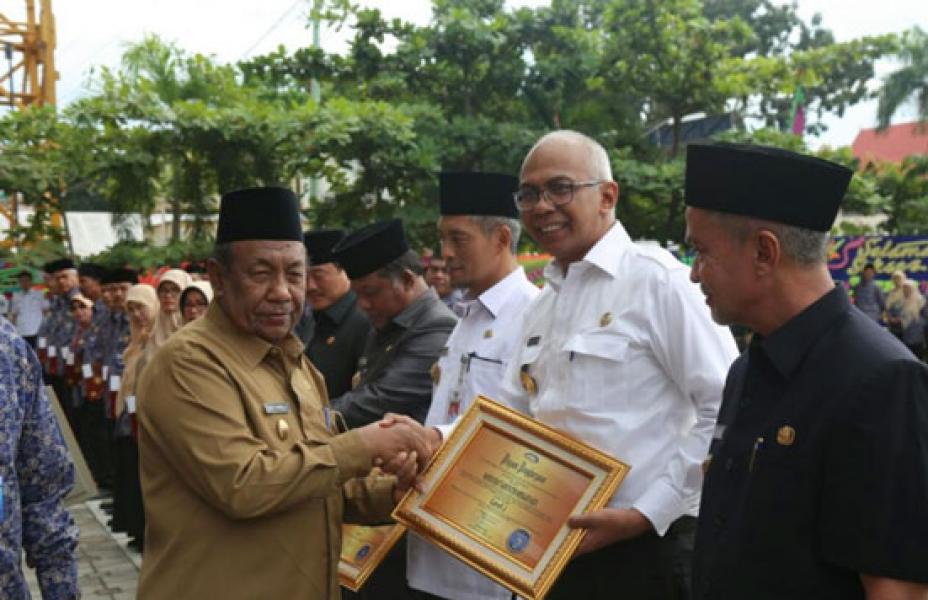 Hadiri HUT BPKP, Pjs Bupati Inhil Terima Penghargaan APIP