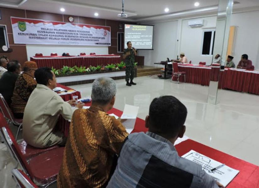 Hadiri Kegiatan Kesbangpol, Kapten Inf Iwab Handoko Berikan Materi Sejarah Perjuangan Bangsa 