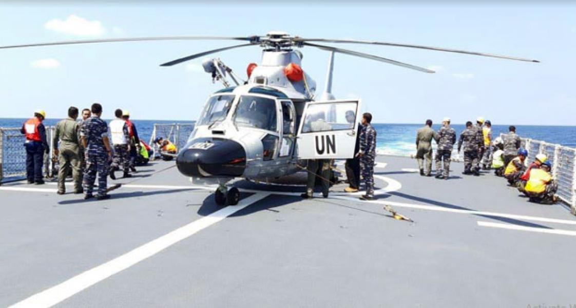 Helikopter TNI Dauphin HR-3601 Onboard KRI Usman Harun-359 di Laut Mediterania