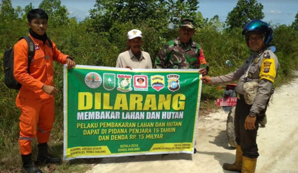 Koramil 07/Kampar Bersama Babinkamtibmas dan MPA Lakukan Patroli Karlahut