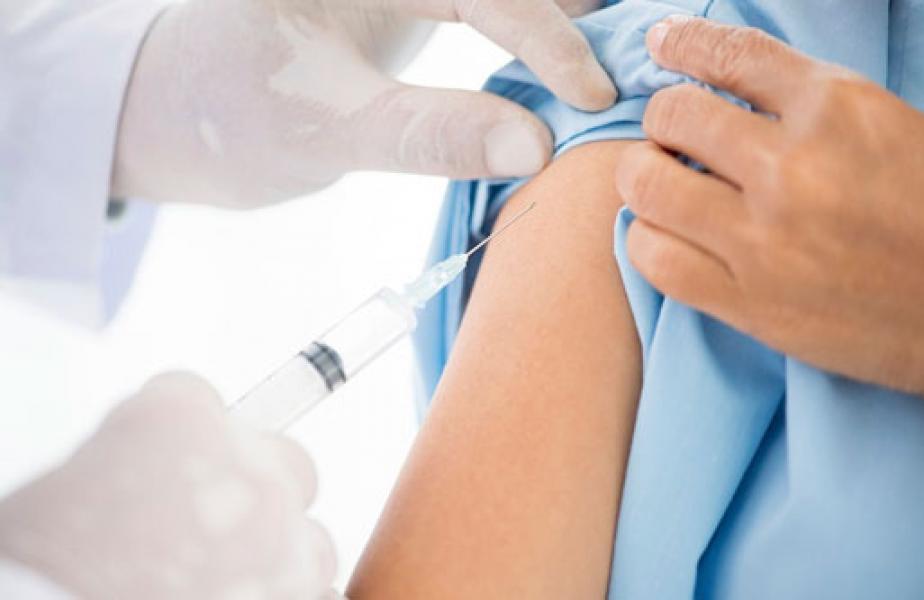 Menkes Tunda Pelaksanaan Imunisasi Vaksin Rubella bagi Muslim