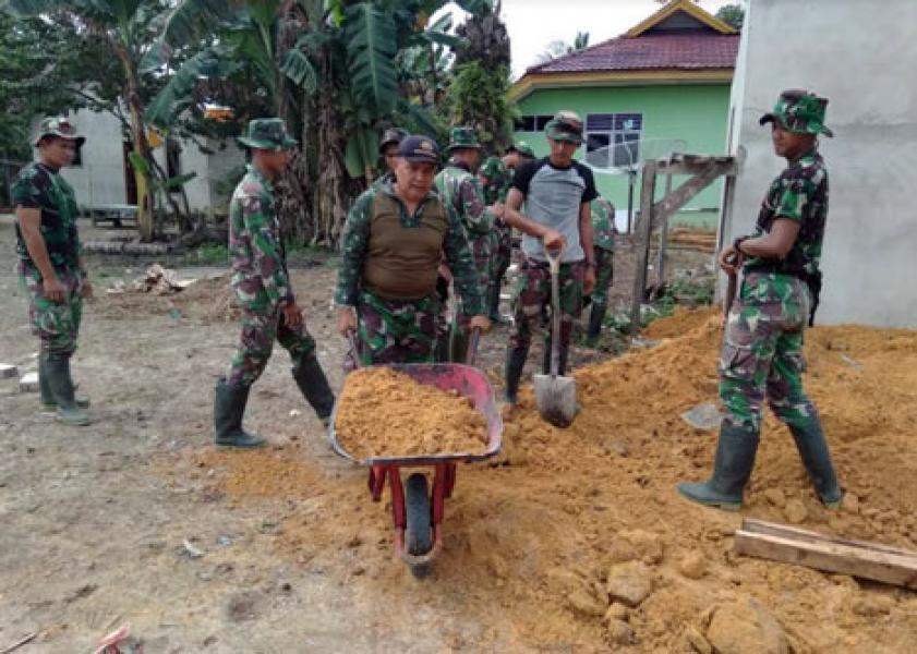 Meski Sudah MPP, Serda Asrizal Tunjukkan Pengabdian Melalui TMMD ke-102 Dumai