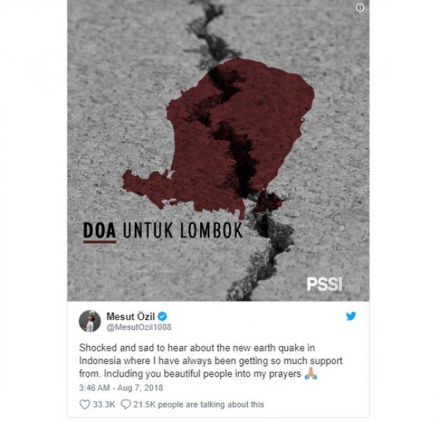 Mesut Oezil Kirim Doa untuk Korban Gempa Lombok