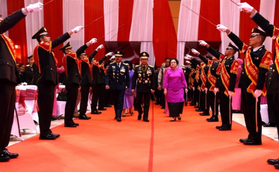 Panglima TNI Hadiri Penganugerahan Bintang Bhayangkara Utama