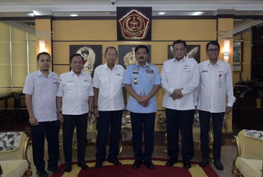 Panglima TNI Terima Audiensi Plh. Ketua Umum PMI