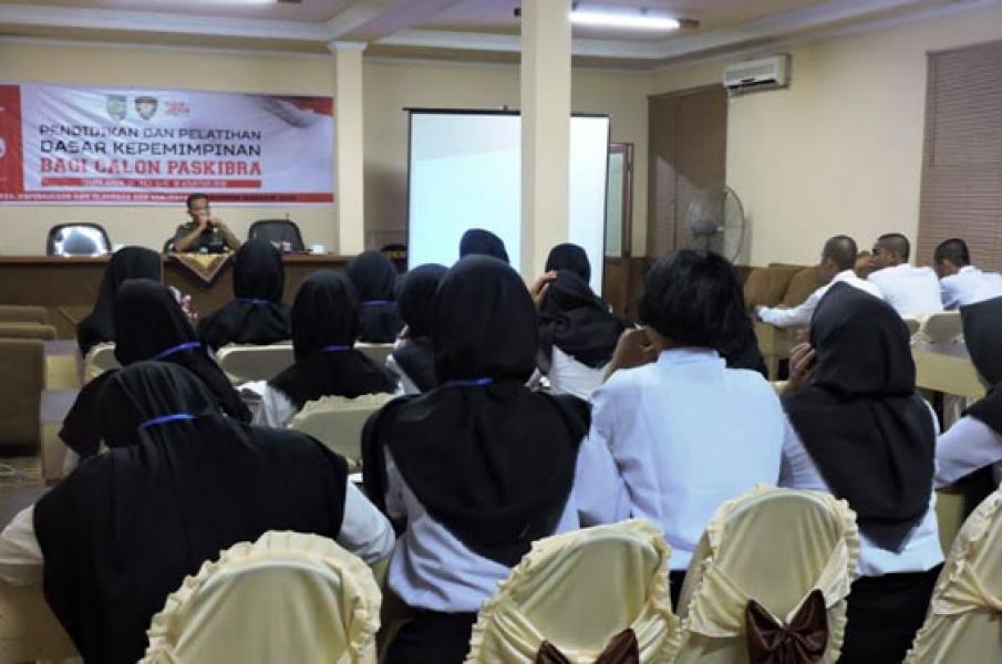 Pasi Ter Kodim 0314/Inhil Berikan Ilmu Dasar Kepemimpinan Bagi Calon Paskibraka