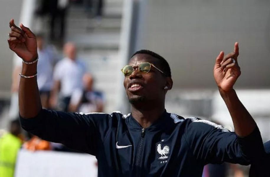 Pogba Lakukan Pertemuan Rahasia dengan Petinggi Barcelona