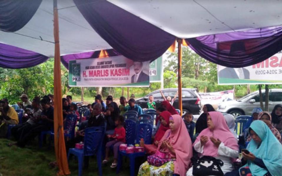 Terungkap di Reses, Karena Berhutang Ijazah 3 Orang Siswa di SMKN 6 Pekanbaru Ditahan Kasek
