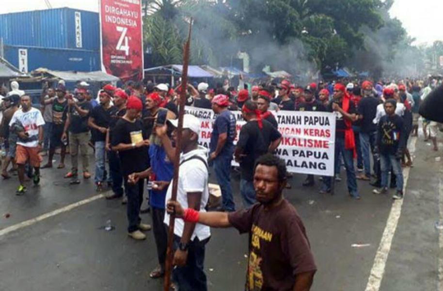 Aksi Unjuk Rasa Damai di Deiyai-Papua Berujung Anarkis