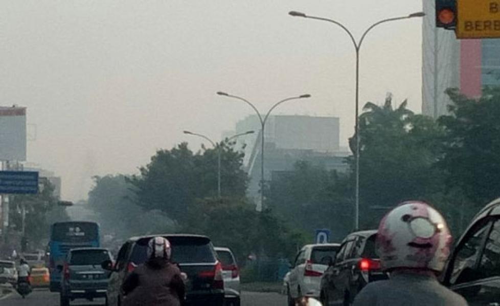 Gubri Ungkap Alasan Belum Liburkan Sekolah Saat Karhutla Melanda
