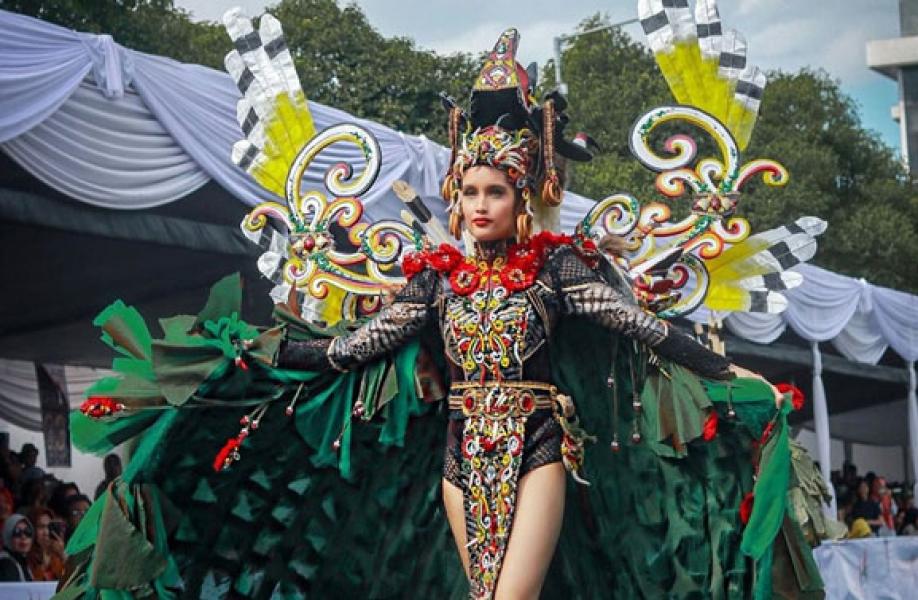 Insiden Paha Cinta Laura Terbuka di JFC 2019 Berujung Permohonan Maaf