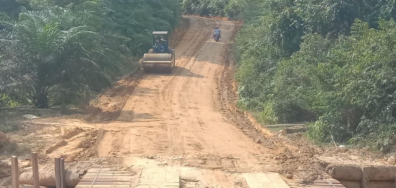 Jalan Desa Balung Selesai, Terima Kasih TNI