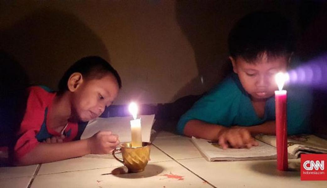 Pembangkit Kena Gangguan, Aliran Listrik Sebagian DKI Padam