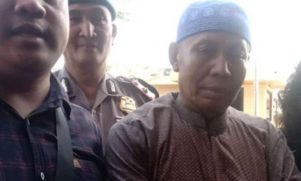 Pengakuan Abah Grandong Makan Kucing Hidup-hidup