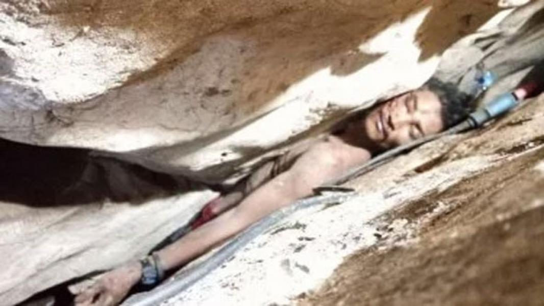 Pria Kamboja Diselamatkan setelah Terjebak Empat Hari di Gua Sempit