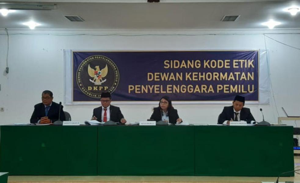Salah Tulis Alamat Caleg, KPU INHU  Disidang DKPP