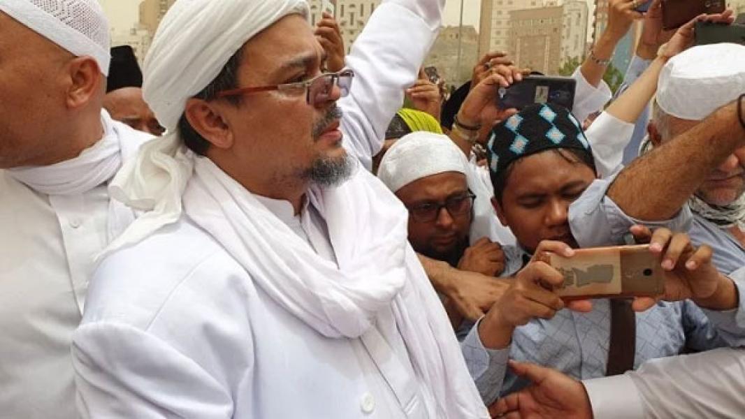Terkuak Alasan Habib Rizieq Tak Bisa Keluar dari Arab Saudi