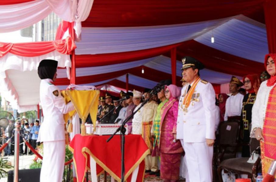 Upacara HUT RI ke-74 di Kantor Gubernur Riau Berlangsung Khidmat