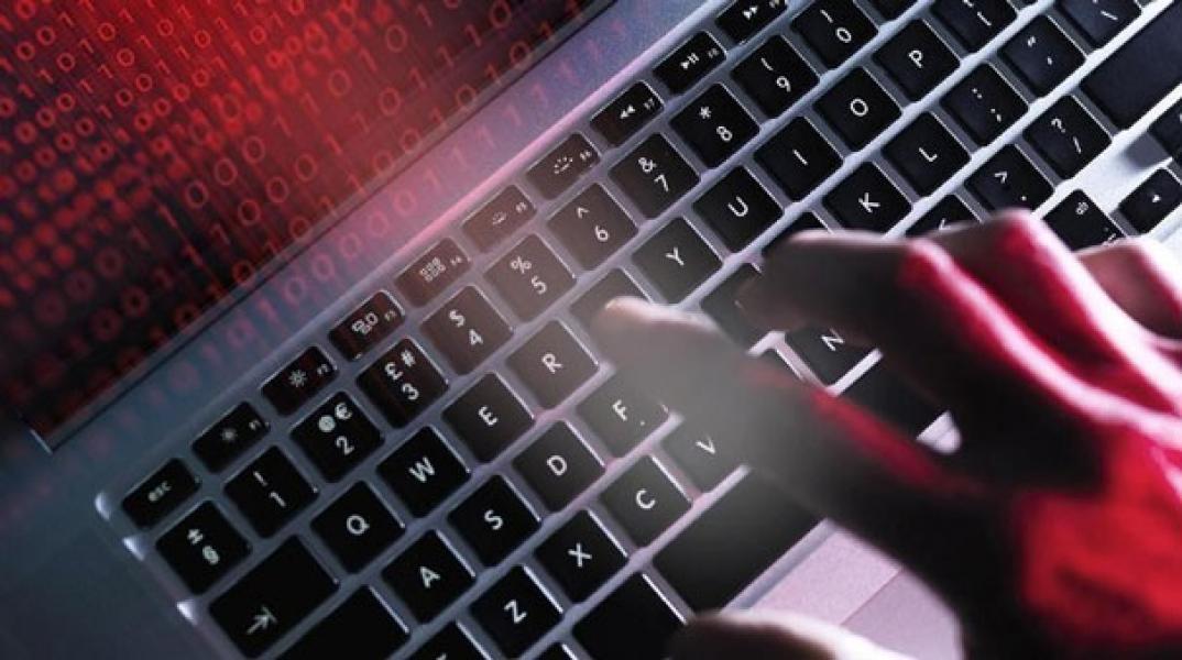 Viral! HP Bisa Disadap Saat Pakai Wifi Cafe, Bahayakah?