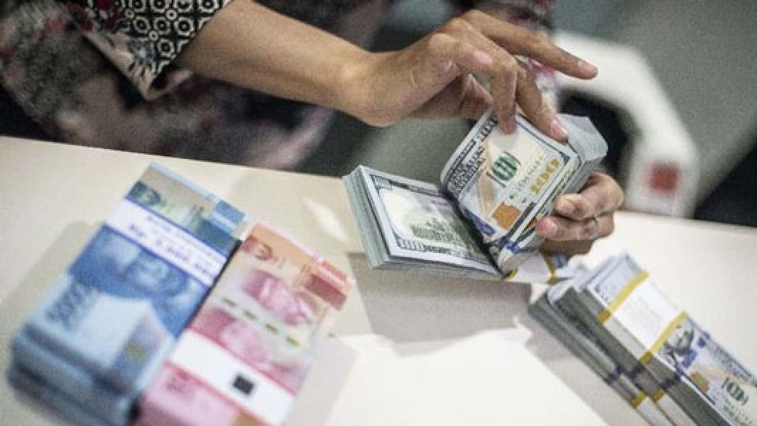 AS-China Memanas Tekan Rupiah ke Rp14.845 per Dolar AS