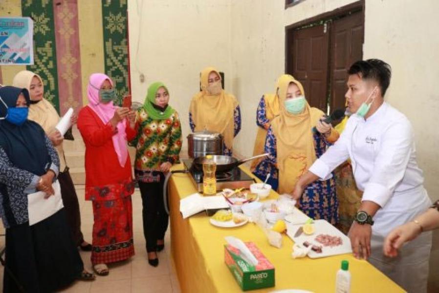 New Normal, Forikan Siak Kembali Latih Kaum Ibu Mengolah Pangan Berbahan Ikan