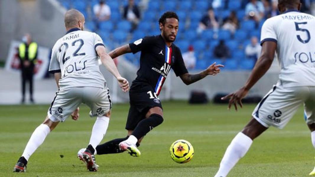 Neymar dan Di Maria Bujuk Messi Gabung PSG