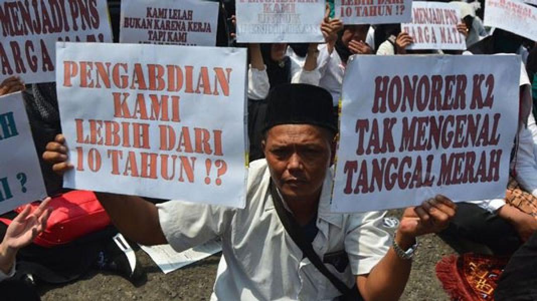 Pegawai Gaji Rp5 Juta Dapat BLT, Guru Honorer Dipertanyakan