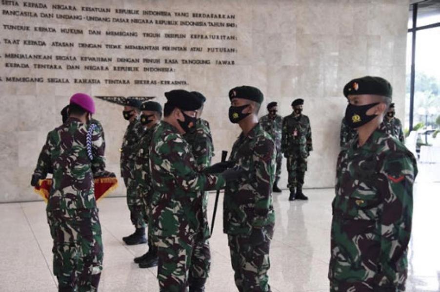 Panglima TNI: Satgas Pamtas Yonif Raider 300/Bjw Mampu Atasi Kerawanan di Perbatasan RI-PNG