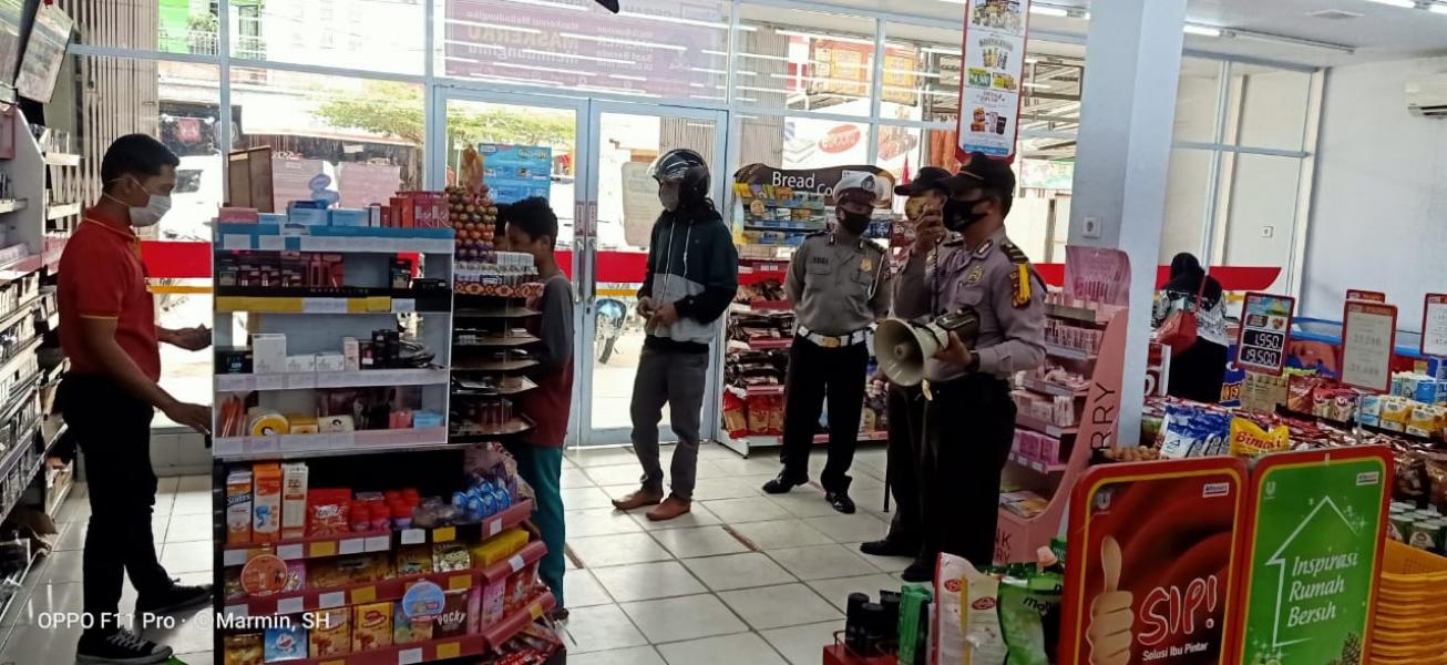 Tak Ada Kata Lelah, Personil Polsek Pangkalan Kuras Lakukan Himbauan Adaptasi Kebiasaan Baru 