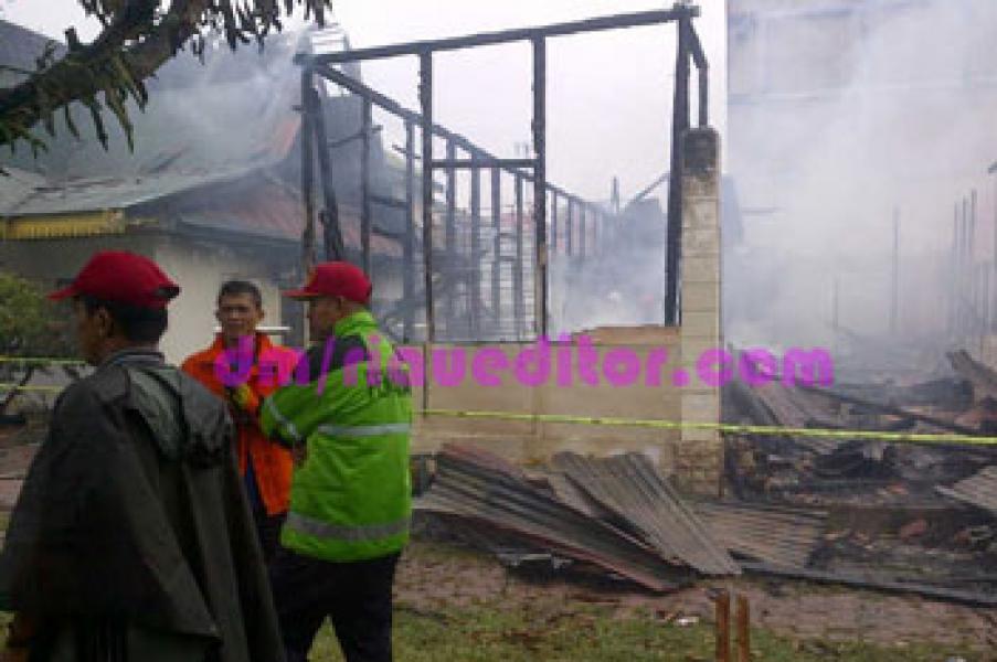 3 Rumah dan 2 Mobil Hangus Terbakar
