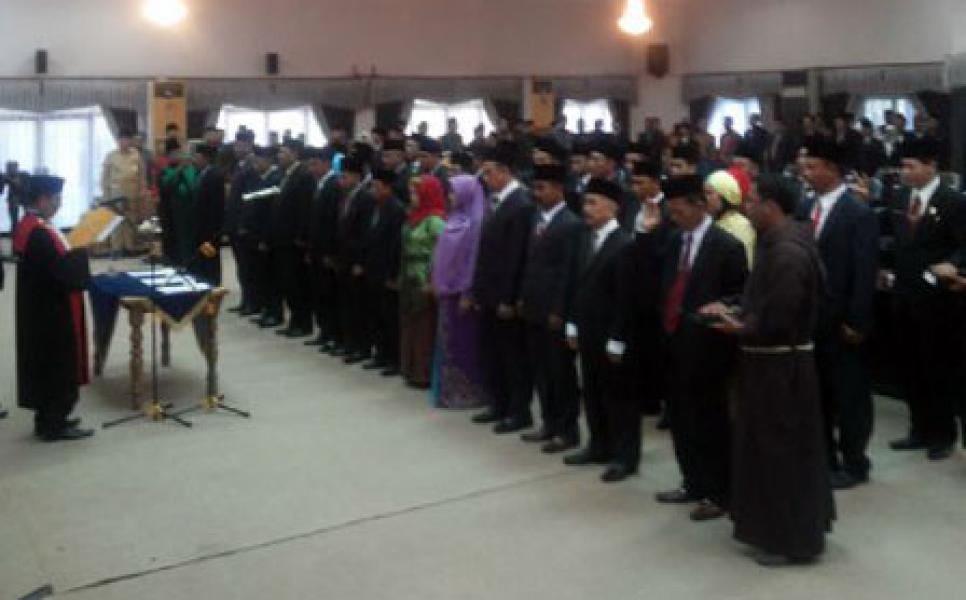 40 Anggota DPRD Inhu Terpilih Diambil Sumpah