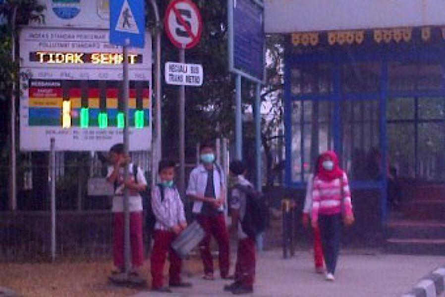 Diskes Gelar Rapat, Asap di Riau Semakin Pekat dan Tidak Sehat
