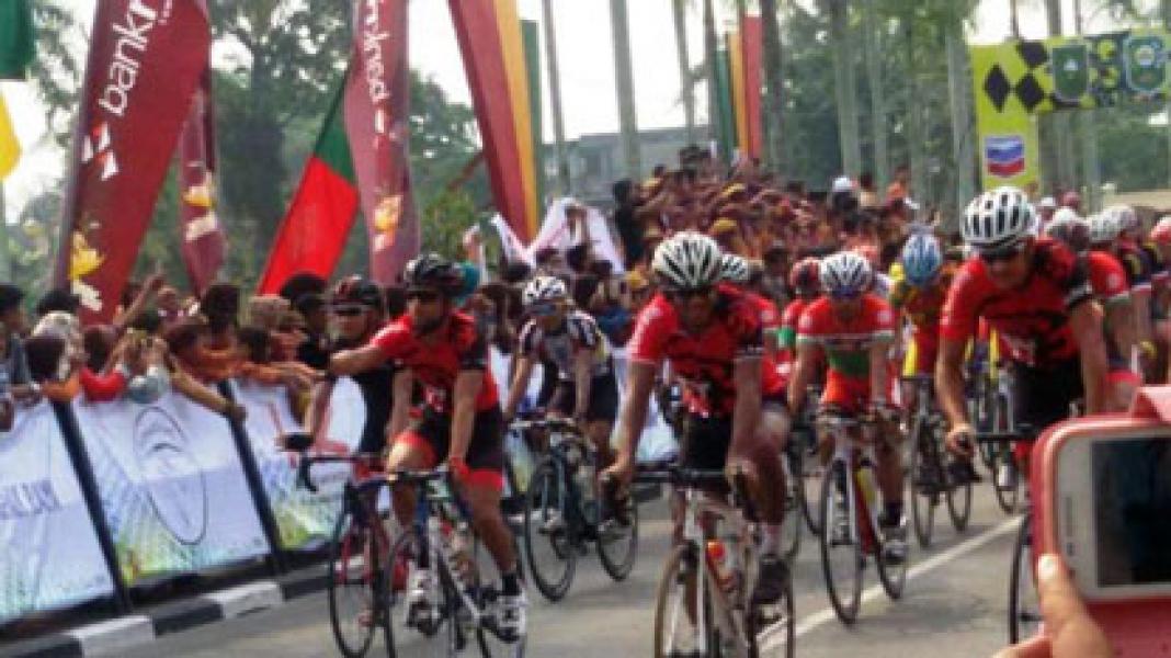 Iran Ungguli Stage I Tour de Siak 2014