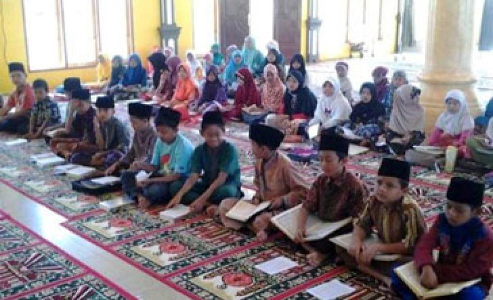 Kepala KUA Kampar Timur Buka Acara Pelatihan Dasar Seni Bacaan Alqur`an