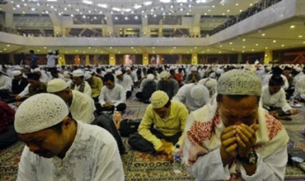 Melawan Diri Sendiri (2-habis)