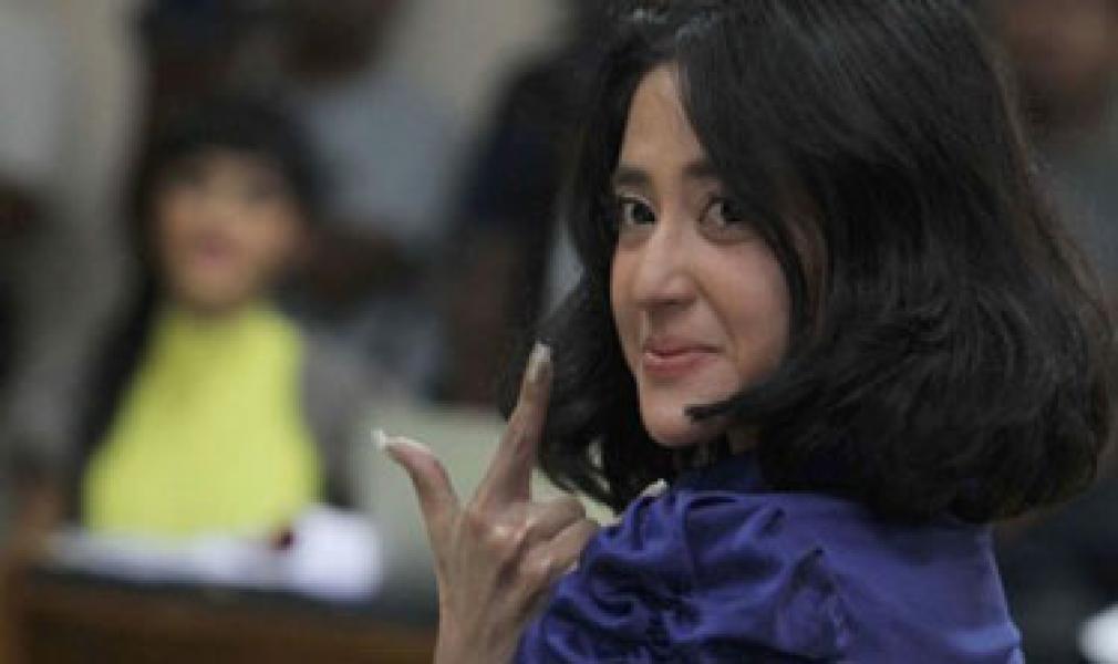 Mengaku Nikah dengan CEO Lamborghini, Depe Dilaporkan ke Polisi