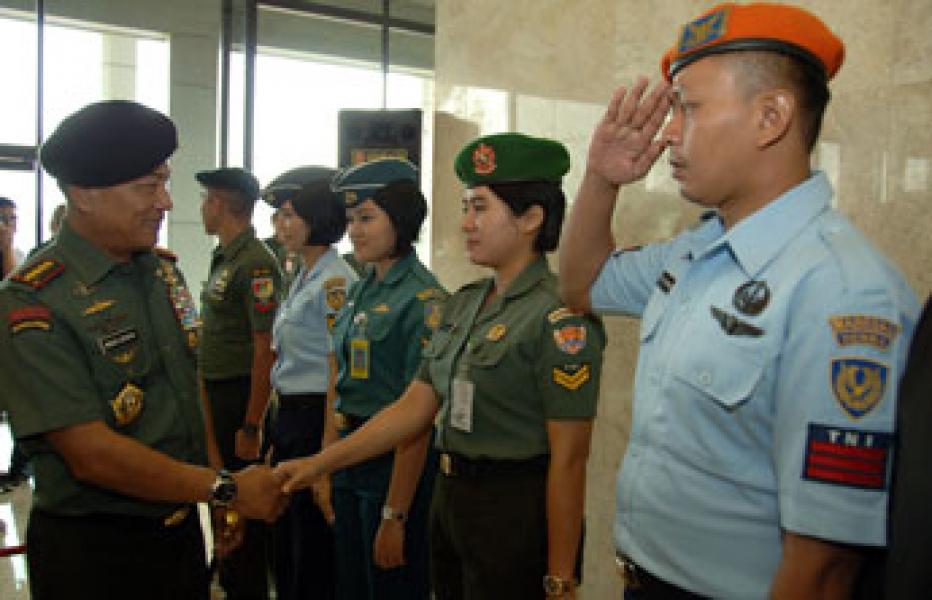 Panglima TNI Berangkatkan Tim Seni Budaya TNI ke RRT  