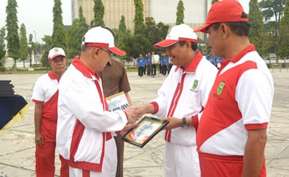Pemerintah Kabupaten Siak Terima Penghargaan HAORNAS