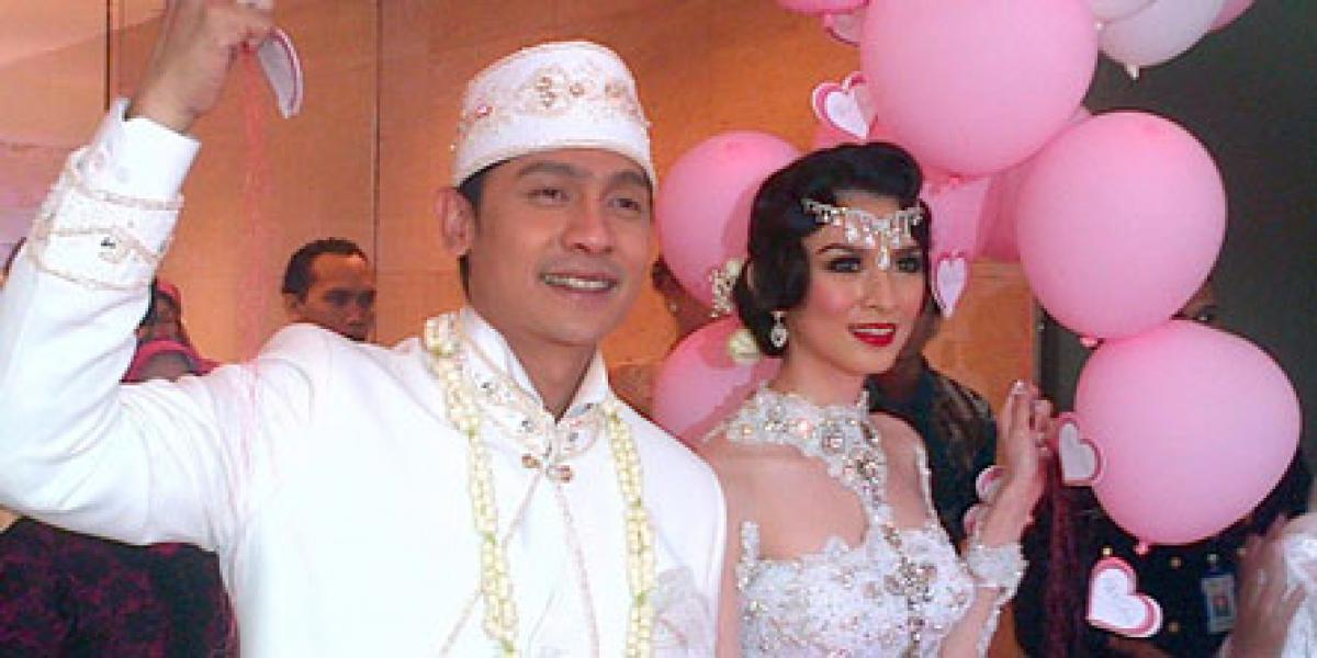 Sah!, Donita Resmi Dipersunting Adi Nugroho