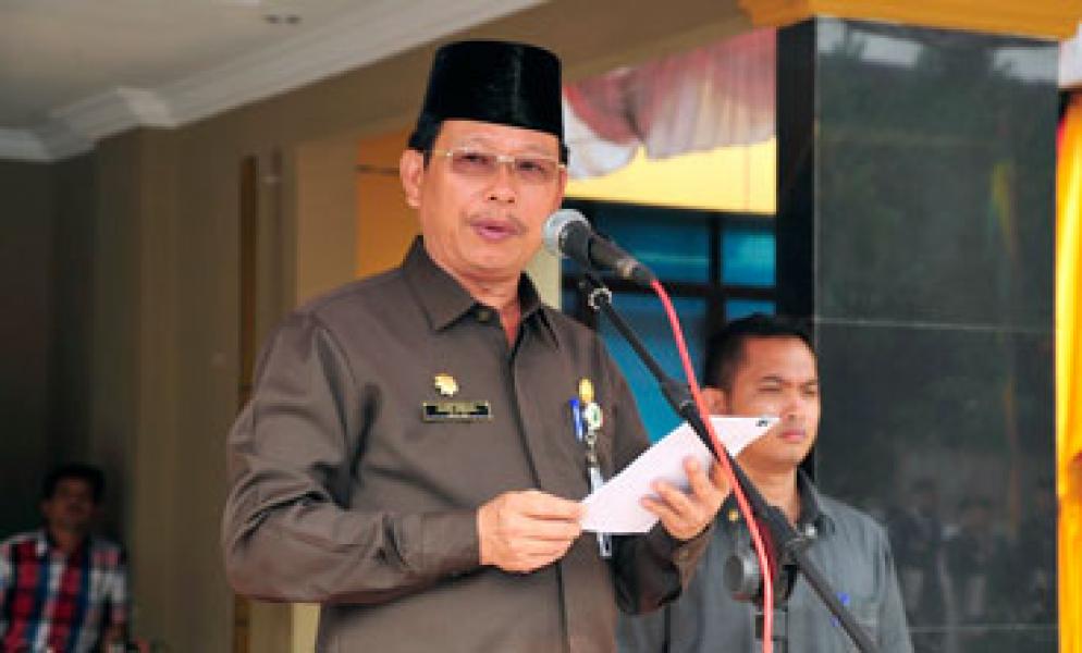 Sekda Ajak PNS Riau Doakan Gubri Annas Tabah Hadapi Cobaan