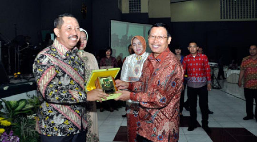 Sekdaprov Riau Hadiri Lepas Sambut Pangdam I/BB