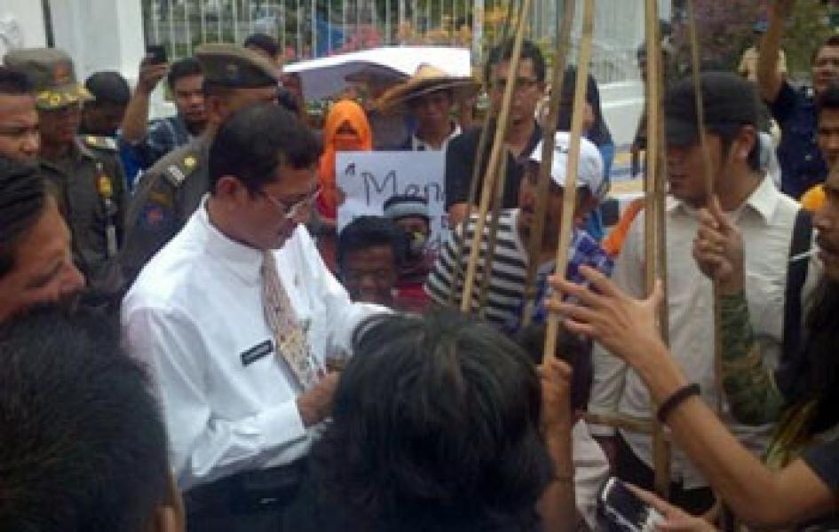 Seniman Riau Tuntut Kadisbudpar Dicopot