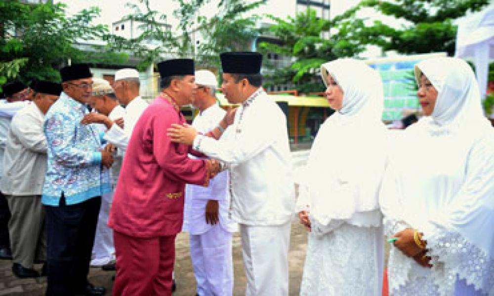 Wabup Lepas JCH Kepulauan Meranti   