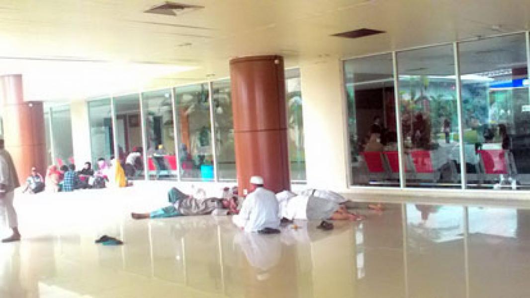 Aktivitas Penerbangan di Sultan Syarif Kasim Masih Kacau
