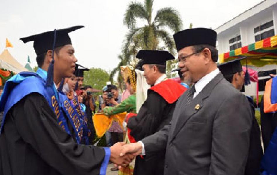Alumni Poltek Bengkalis Jangan Hanya Berpikir Jadi PNS