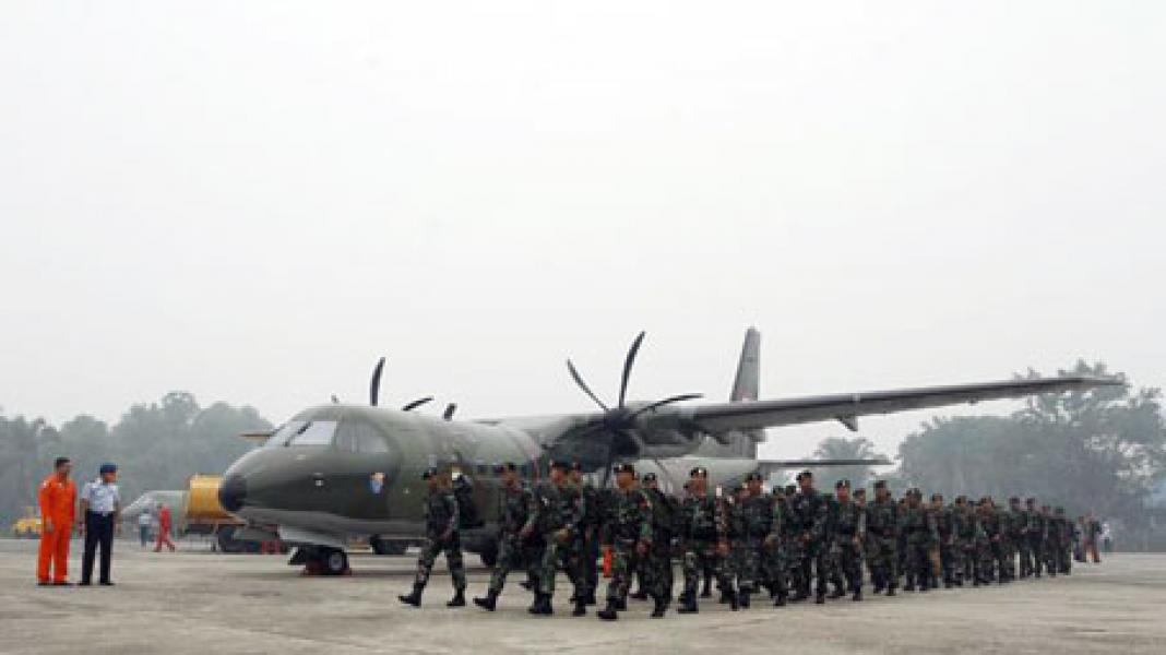 Atasi Kabut Asap, Ratusan Pasukan BKO TNI Turun Ke Inhu