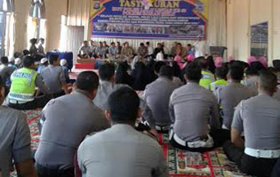 HUT Lalu-lintas Ke 60, Polres Rohul Gelar Tasyakuran Kegiatan Sosial