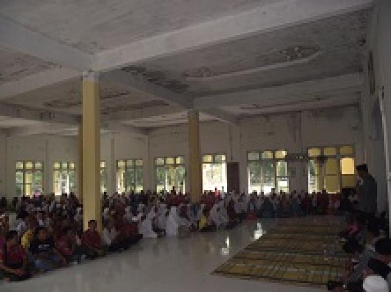 Hadiri Wirid Akbar,  Bupati Rohil Prihatin Lihat Kondisi Desa Sungai Daun