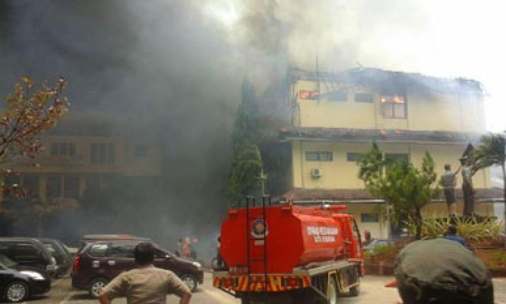 Kantor Terbakar, Kapolda Jateng Tetap Fokus Pilkada Serentak