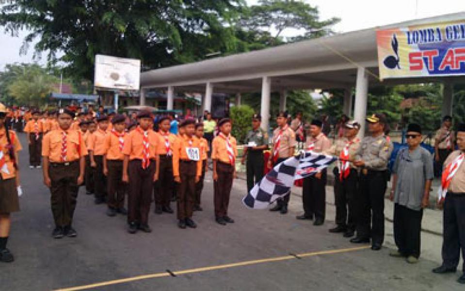 Meriahkan HUT Pramuka Ke 54, Kwarcab 0412 Meranti Gelar Gerak Jalan